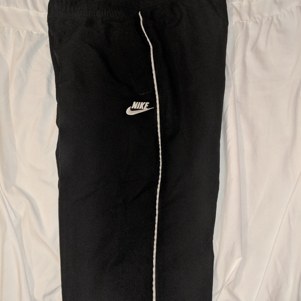 Nike women capris